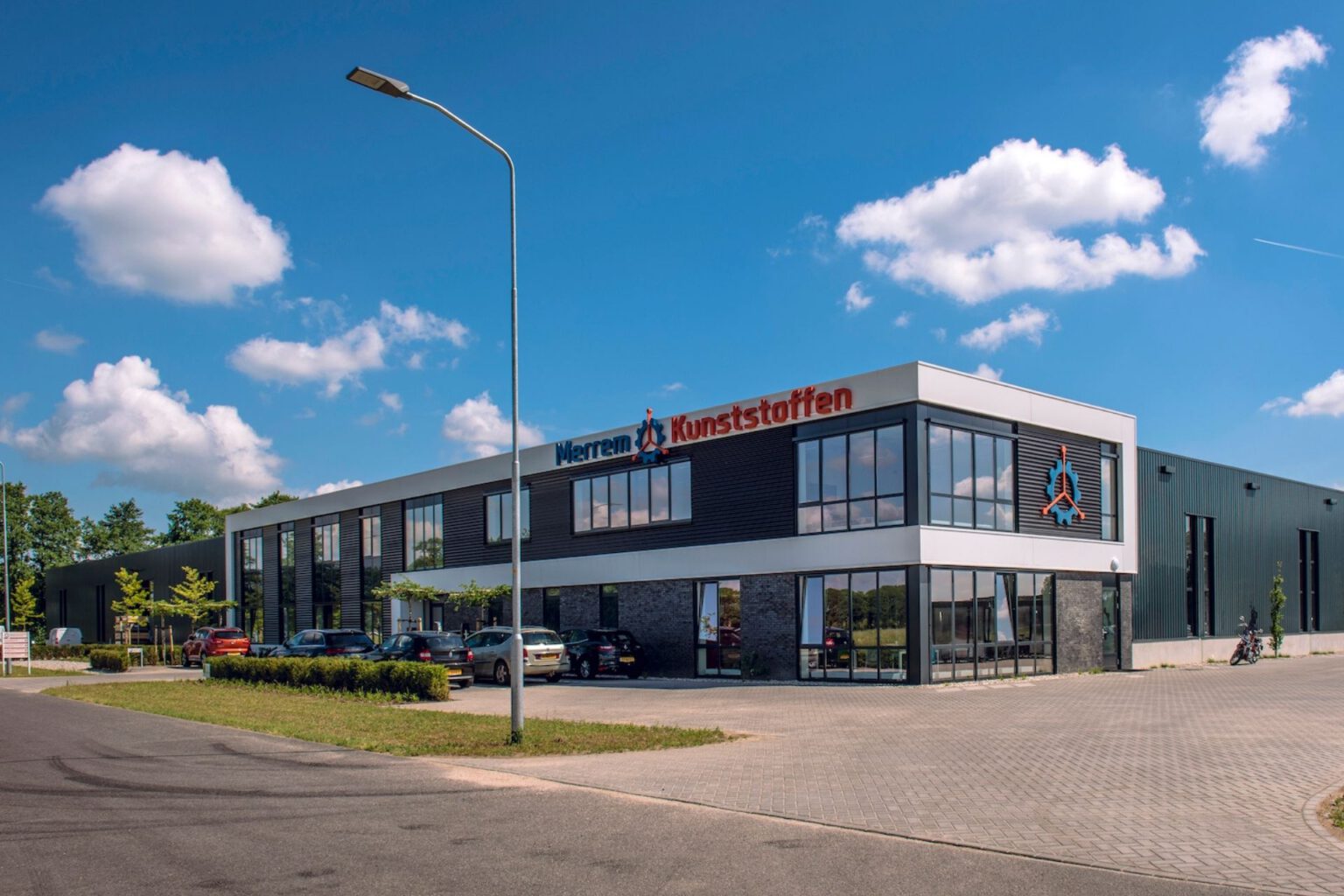 Remote insight and grip on production: PROPOS at Merrem Plastics in Estonia! -